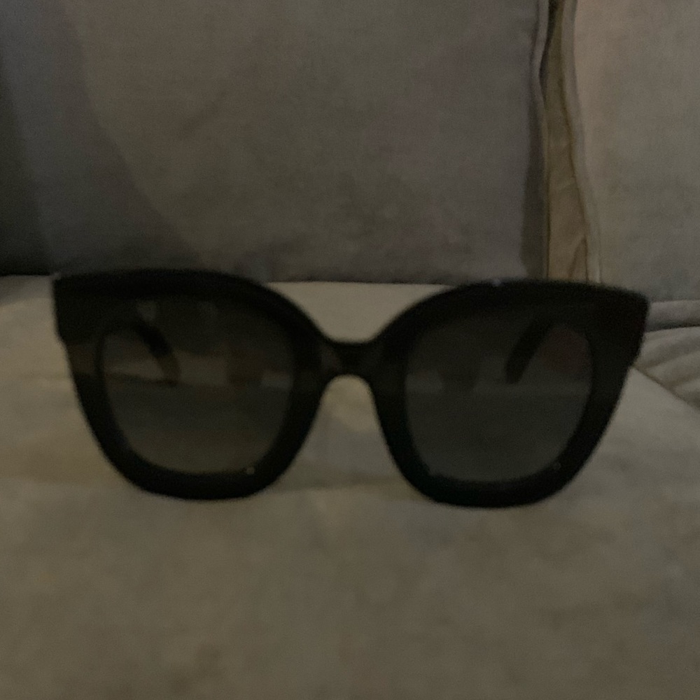Gucci Sunglasses GG0208s